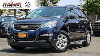 2017 Chevrolet Traverse LS 1GNKRFED0HJ279654 2017 Chevrolet Traverse LS