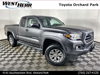 2018 Toyota Tacoma SR5 V6 5TFSZ5AN2JX147936 2018 Toyota Tacoma SR5 V6