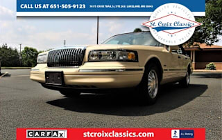 1997 Lincoln Town Car Signature 1LNLM82W4VY606875 1997 Lincoln Town Car Signature