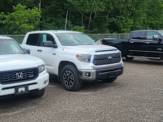 2018 Toyota Tundra SR5 5TFDY5F15JX712701 2018 Toyota Tundra SR5