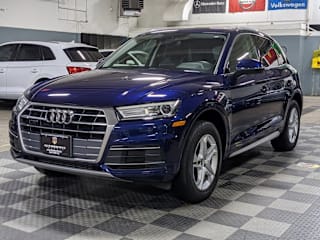 2018 Audi Q5 2.0T quattro Premium WA1ANAFY8J2038794 2018 Audi Q5 2.0T quattro Premium
