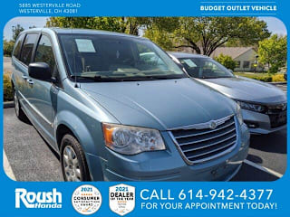 2010 Chrysler Town and Country LX 2A4RR4DE3AR150700 2010 Chrysler Town and Country LX