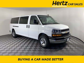 2018 Chevrolet Express Passenger 1GAZGPFP1J1197846 2018 Chevrolet Express Passenger