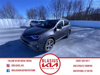 2018 Toyota RAV4 2T3RFREV9JW747463 2018 Toyota RAV4