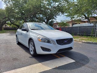 2012 Volvo S60 T5 YV1622FS9C2077736 2012 Volvo S60 T5