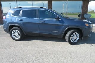 2019 Jeep Cherokee Latitude 1C4PJMCB3KD472821 2019 Jeep Cherokee Latitude