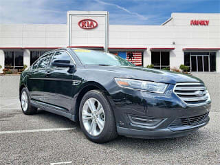 2017 Ford Taurus SEL 1FAHP2E84HG107103 2017 Ford Taurus SEL