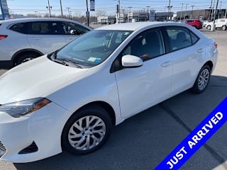 2017 Toyota Corolla 5YFBURHE2HP633893 2017 Toyota Corolla