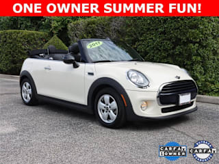 2017 MINI Convertible Cooper WMWWG5C51H3C20011 2017 MINI Convertible Cooper