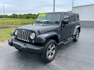 2017 Jeep Wrangler Unlimited Sahara 1C4BJWEG1HL637469 2017 Jeep Wrangler Unlimited Sahara