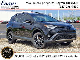 2018 Toyota RAV4 SE 2T3JFREV2JW824980 2018 Toyota RAV4 SE