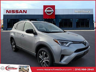 2018 Toyota RAV4 LE JTMBFREV8JJ220336 2018 Toyota RAV4 LE