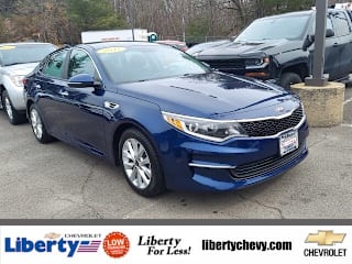 2017 Kia Optima 5XXGT4L39HG146734 2017 Kia Optima