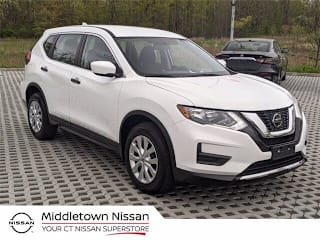 2018 Nissan Rogue S KNMAT2MV1JP590120 2018 Nissan Rogue S