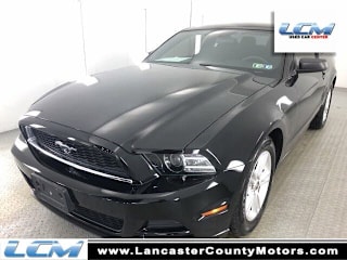 2014 Ford Mustang V6 1ZVBP8AM8E5308917 2014 Ford Mustang V6