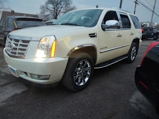 2010 Cadillac Escalade 1GYUKBEF5AR241631 2010 Cadillac Escalade