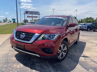 2017 Nissan Pathfinder S 5N1DR2MN6HC690688 2017 Nissan Pathfinder S