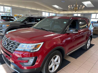 2017 Ford Explorer 1FM5K8D82HGD83646 2017 Ford Explorer