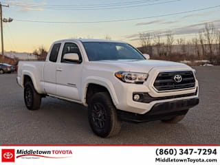 2017 Toyota Tacoma 5TFSZ5AN5HX055830 2017 Toyota Tacoma
