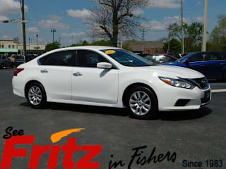 2017 Nissan Altima 2.5 S 1N4AL3AP8HC232242 2017 Nissan Altima 2.5 S