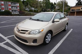2011 Toyota Corolla LE 2T1BU4EE2BC586282 2011 Toyota Corolla LE