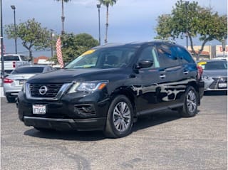 2018 Nissan Pathfinder S 5N1DR2MNXJC669493 2018 Nissan Pathfinder S