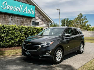 2018 Chevrolet Equinox LT 2GNAXJEV2J6228110 2018 Chevrolet Equinox LT