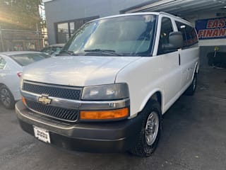 2009 Chevrolet Express Passenger LS 3500 1GAHG35KX91116638 2009 Chevrolet Express Passenger LS 3500