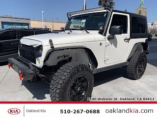 2010 Jeep Wrangler 1J4AA2D11AL207538 2010 Jeep Wrangler