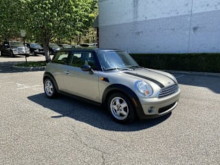 2009 MINI Cooper Base WMWMF33529TU75862 2009 MINI Cooper Base