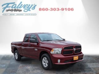 2018 Ram Pickup 1500 1C6RR7FG6JS302674 2018 Ram Pickup 1500
