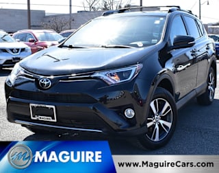 2017 Toyota RAV4 XLE 2T3RFREV7HW577789 2017 Toyota RAV4 XLE