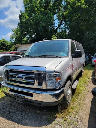 2011 Ford E-Series Wagon E-350 SD XL 1FBNE3BL4BDB15023 2011 Ford E-Series Wagon E-350 SD XL