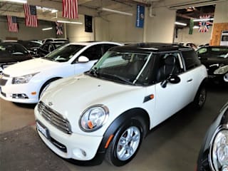 2011 MINI Cooper Base WMWSU3C55BT096616 2011 MINI Cooper Base