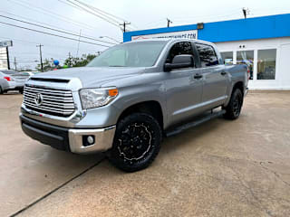2016 Toyota Tundra SR5 5TFEM5F14GX105083 2016 Toyota Tundra SR5