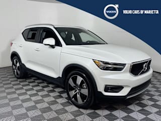 2021 Volvo XC40 T5 Momentum YV4162UKXM2416221 2021 Volvo XC40 T5 Momentum