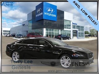 2017 Jaguar XJL Portfolio SAJWJ2GD8H8W06432 2017 Jaguar XJL Portfolio