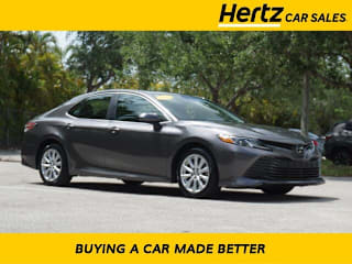 2019 Toyota Camry LE 4T1B11HK7KU261246 2019 Toyota Camry LE