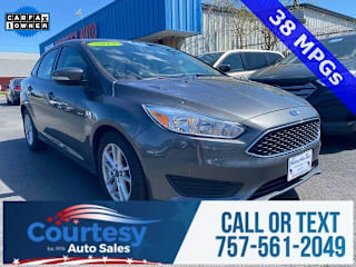2017 Ford Focus SE 1FADP3F21HL281619 2017 Ford Focus SE