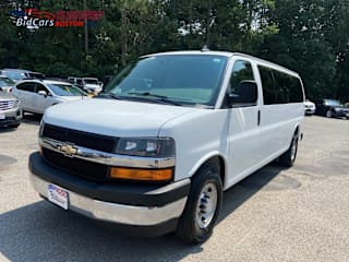 2017 Chevrolet Express Passenger LT 3500 1GAZGPFF7H1242760 2017 Chevrolet Express Passenger LT 3500