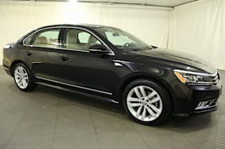 2018 Volkswagen Passat 2.0T SEL Premium 1VWCA7A34JC051977 2018 Volkswagen Passat 2.0T SEL Premium