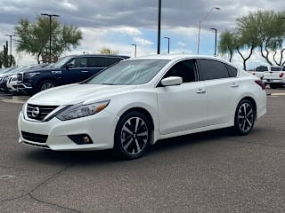2018 Nissan Altima 2.5 SR 1N4AL3AP0JC269484 2018 Nissan Altima 2.5 SR