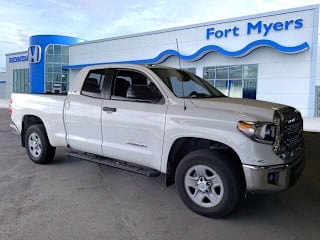 2018 Toyota Tundra SR5 5TFUM5F13JX077716 2018 Toyota Tundra SR5