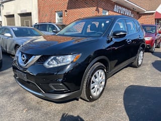 2015 Nissan Rogue S KNMAT2MV9FP501529 2015 Nissan Rogue S