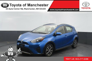 2018 Toyota Prius c Two JTDKDTB31J1605470 2018 Toyota Prius c Two