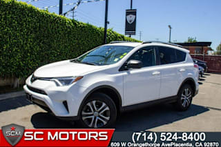 2017 Toyota RAV4 LE 2T3ZFREV1HW371996 2017 Toyota RAV4 LE
