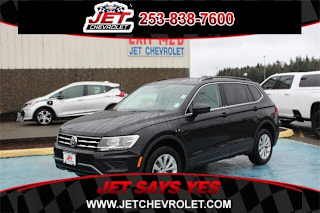 2019 Volkswagen Tiguan 3VV2B7AX0KM194084 2019 Volkswagen Tiguan