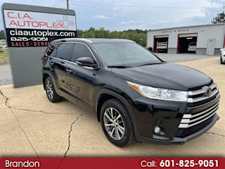2018 Toyota Highlander XLE 5TDKZRFHXJS532967 2018 Toyota Highlander XLE