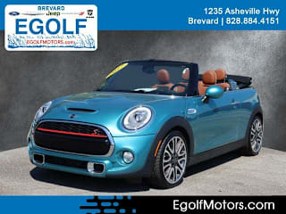 2017 MINI Convertible WMWWG9C33H3C82399 2017 MINI Convertible