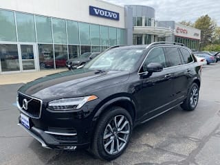 2018 Volvo XC90 T5 Momentum 7-Passenger YV4102PK6J1373673 2018 Volvo XC90 T5 Momentum 7-Passenger